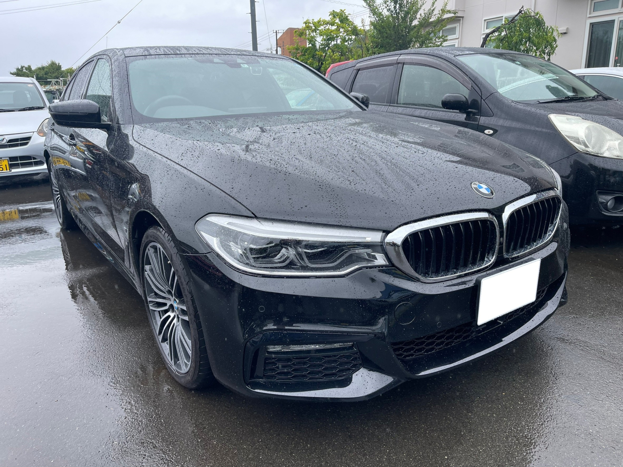 三島市 BMW 530E 板金塗装 車 修理